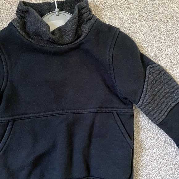 Black shirt bundle - Picture 6 of 6